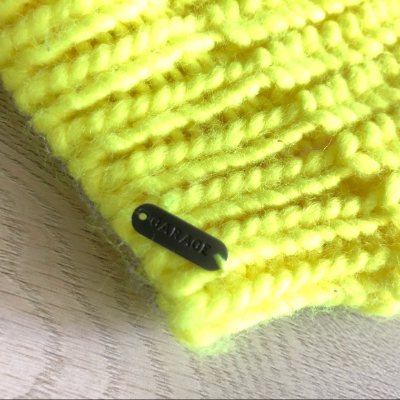 Neon Yellow Knit PomPom Toque - Picture 2 of 2
